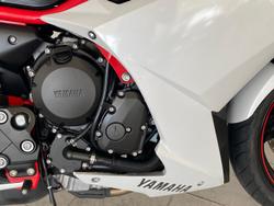 2013 Yamaha FZ6R FZ White