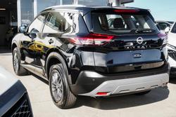 2025 Nissan
X-TRAIL ST