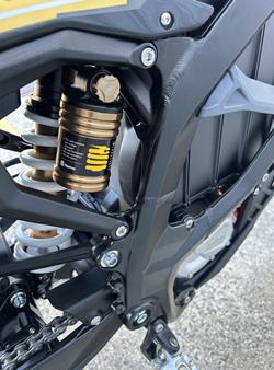 SUR-RON ULTRA BEE X HP OFF ROAD GOLD