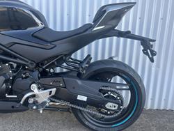 CFMOTO 450NK ROAD BLACK