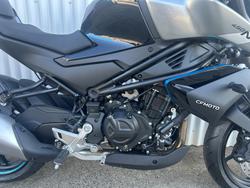 CFMOTO 450NK ROAD BLACK