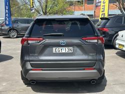 2020 Toyota
                RAV4 GXL
