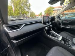 2020 Toyota
                RAV4 GXL