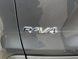 2020 Toyota
                RAV4 GXL