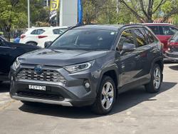2020 Toyota
                RAV4 GXL