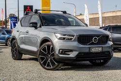 2022 Volvo XC40 T5 R-Design