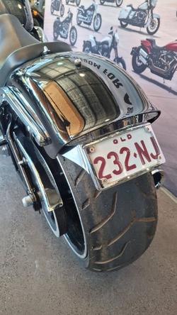 2016 Harley-davidson FXSB SOFTAIL BREAKOUT Black