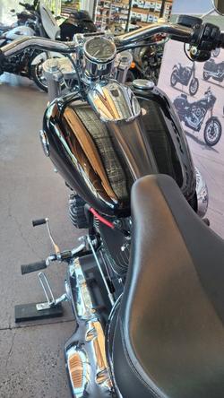 2016 Harley-davidson FXSB SOFTAIL BREAKOUT Black