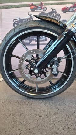 2016 Harley-davidson FXSB SOFTAIL BREAKOUT Black