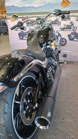 2016 Harley-davidson FXSB SOFTAIL BREAKOUT Black