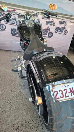 2016 Harley-davidson FXSB SOFTAIL BREAKOUT Black