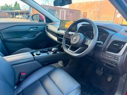 2025 Nissan X-TRAIL ST-L