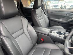 2024 Nissan X-TRAIL ST-L