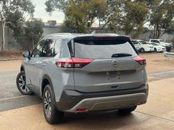 2024 Nissan X-TRAIL ST-L