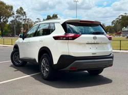 2025 Nissan X-TRAIL ST