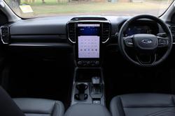 2025 Ford Everest Black Edition