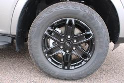 2025 Ford Everest Black Edition