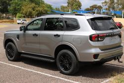 2025 Ford Everest Black Edition