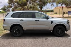 2025 Ford Everest Black Edition
