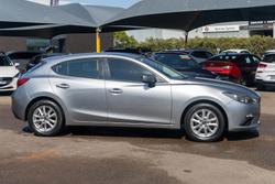 2015 Mazda
3 Neo