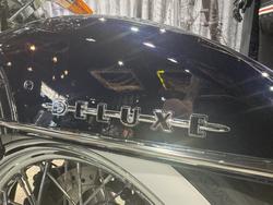 2018 Harley-davidson FLDE DELUXE (107) Midnight Blue/Barracuda Silver