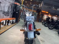 2018 Harley-davidson FLDE DELUXE (107) Midnight Blue/Barracuda Silver