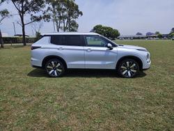 2025 Mitsubishi
Outlander Aspire