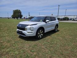 2025 Mitsubishi
Outlander Aspire