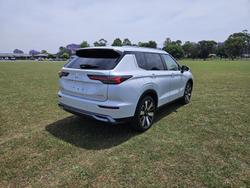 2025 Mitsubishi Outlander Aspire