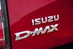 2025 Isuzu
D-MAX X-TERRAIN