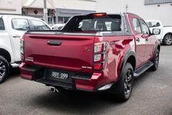 2025 Isuzu
D-MAX X-TERRAIN