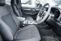 2025 Isuzu
MU-X LS-M