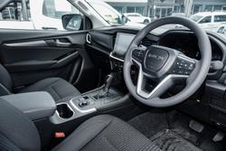 2025 Isuzu
MU-X LS-M