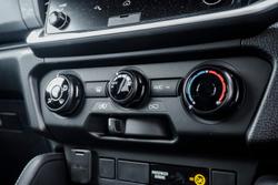 2025 Isuzu
MU-X LS-M