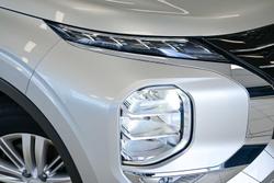 2024 Mitsubishi
Outlander LS