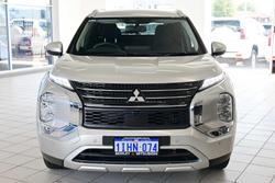 2024 Mitsubishi
Outlander LS