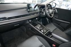 2024 Mitsubishi
Outlander LS