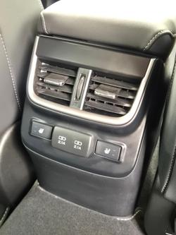 2022 Subaru
Outback AWD Touring