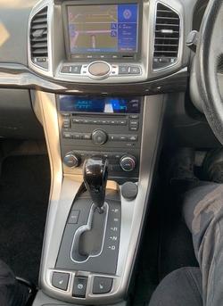 2013 Holden Captiva 7 LX CG Series II MY12 AWD SUMMIT WHITE