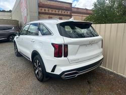 2022 Kia
Sorento Sport