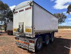 2022 Jamieson
B Double Tipper Set