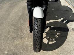 2025 Royal Enfield (see Also Enfiel CONTINENTAL GT 650 E5 DARK BLACK