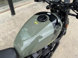 2025 Royal Enfield (see Also Enfiel SHOTGUN 650 GREEN