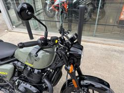 2025 Royal Enfield (see Also Enfiel SHOTGUN 650 GREEN