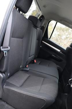 2022 Toyota Hilux SR5