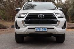 2022 Toyota Hilux SR5