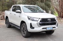 2022 Toyota Hilux SR5
