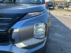2023 Mitsubishi Outlander ES ZM MY23 White