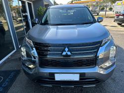 2023 Mitsubishi Outlander ES ZM MY23 White