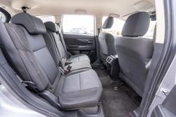 2019 Mitsubishi Outlander ES